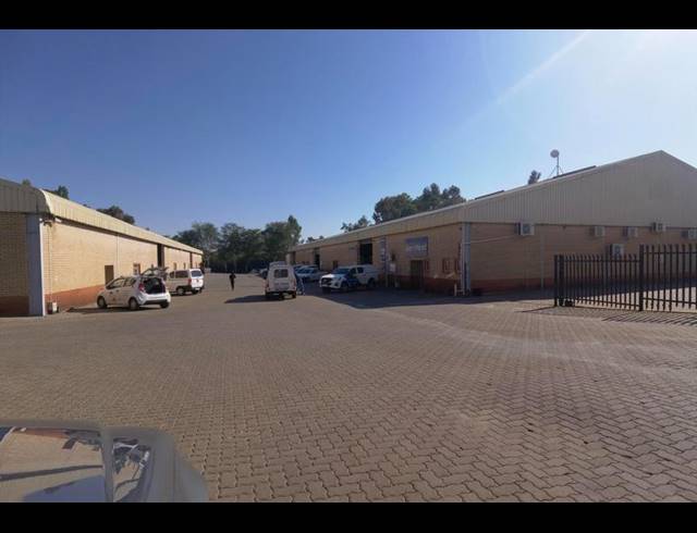 INDUSTRIAL PROPERTY TO RENT IN WALTLOO